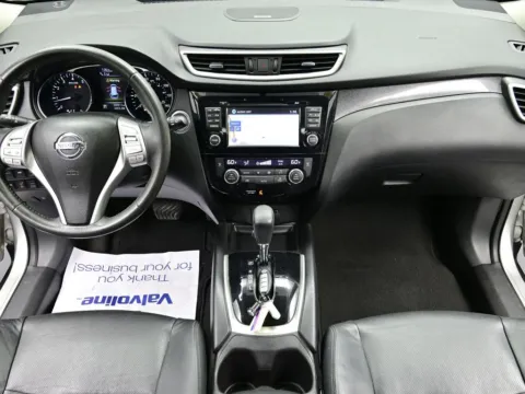 Photos of 2015 Nissan Rogue SL for sale in Terre Haute, IN at Dorsett Hyundai