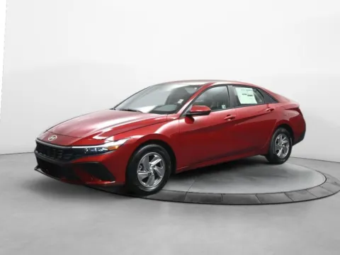 Red 2025 Hyundai Elantra SE for sale in Terre Haute, IN