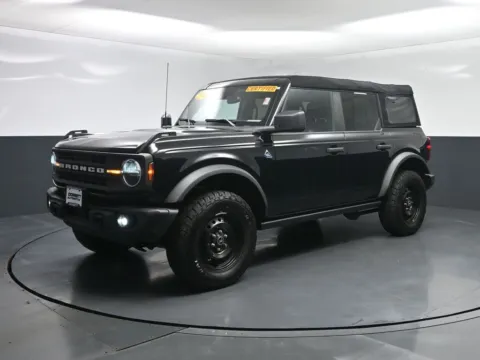 Black 2023 Ford Bronco Advanced Black Diamond for sale in Terre Haute, IN
