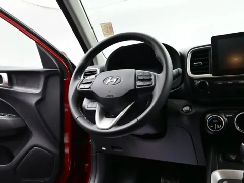 More photos of 2025 Hyundai Venue SEL at Dorsett Hyundai, IN