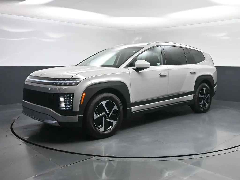 Gray 2026 Hyundai IONIQ 9 SE for sale in Terre Haute, IN