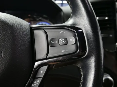 More photos of 2022 Ram 1500 Limited at Dorsett Hyundai, IN