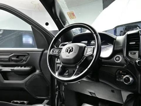 More photos of 2022 Ram 1500 Limited at Dorsett Hyundai, IN