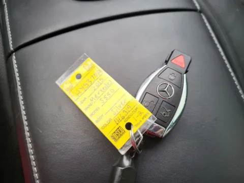 Photos of 2015 Mercedes-Benz S-Class S550 4MATIC for sale in Terre Haute, IN at Dorsett Hyundai