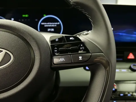 More photos of 2025 Hyundai Elantra Hybrid Limited at Dorsett Hyundai, IN