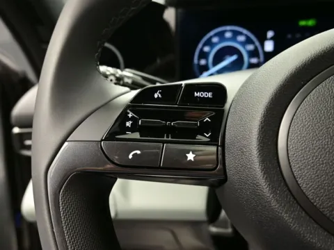 More photos of 2025 Hyundai Elantra Hybrid Limited at Dorsett Hyundai, IN