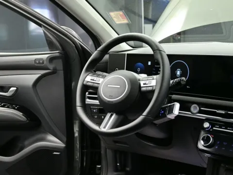 More photos of 2025 Hyundai Tucson Hybrid Limited at Dorsett Hyundai, IN