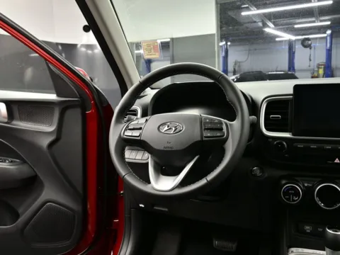 More photos of 2025 Hyundai Venue SEL at Dorsett Hyundai, IN