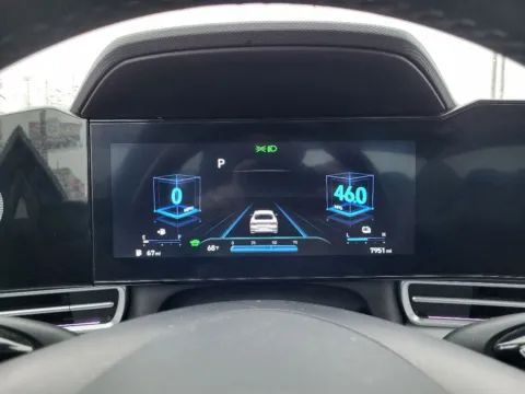 More photos of 2023 Hyundai Elantra Hybrid Limited at Dorsett Hyundai, IN