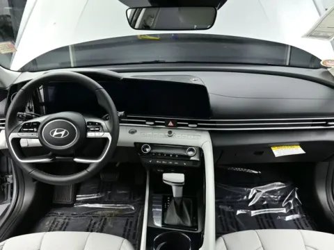 Photos of 2025 Hyundai Elantra Limited for sale in Terre Haute, IN at Dorsett Hyundai