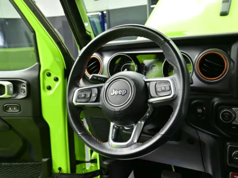 More photos of 2021 Jeep Gladiator Mojave at Dorsett Hyundai, IN