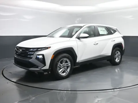 White 2026 Hyundai Tucson SE for sale in Terre Haute, IN