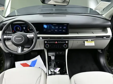Photos of 2026 Hyundai Tucson SEL for sale in Terre Haute, IN at Dorsett Hyundai