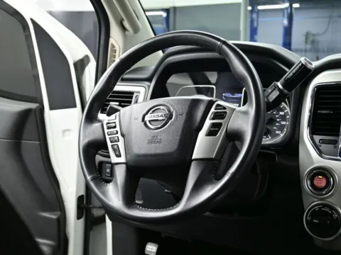 More photos of 2017 Nissan Titan Platinum Reserve at Dorsett Hyundai, IN