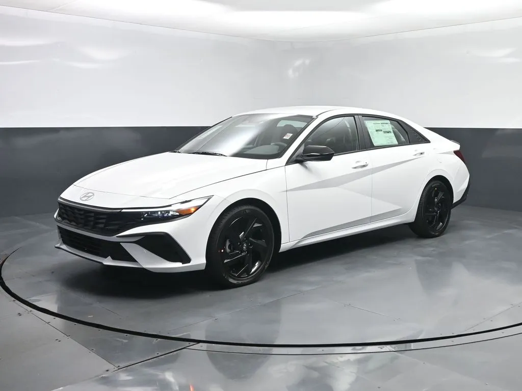 White 2026 Hyundai Elantra SEL Sport for sale in Terre Haute, IN