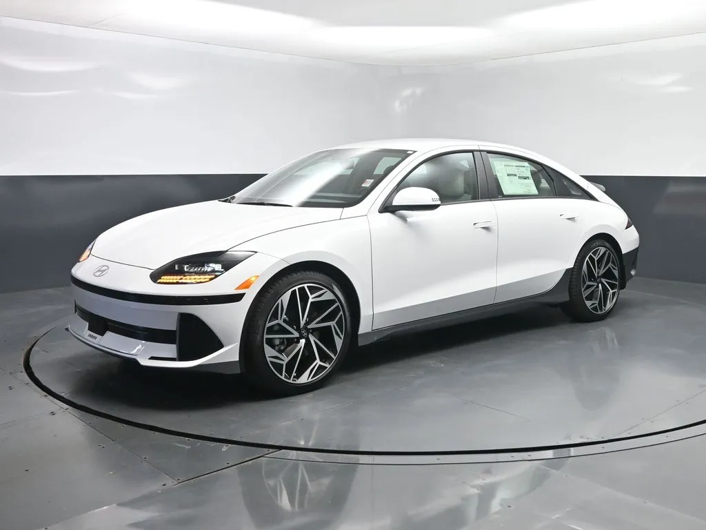 White 2025 Hyundai IONIQ 6 SEL for sale in Terre Haute, IN