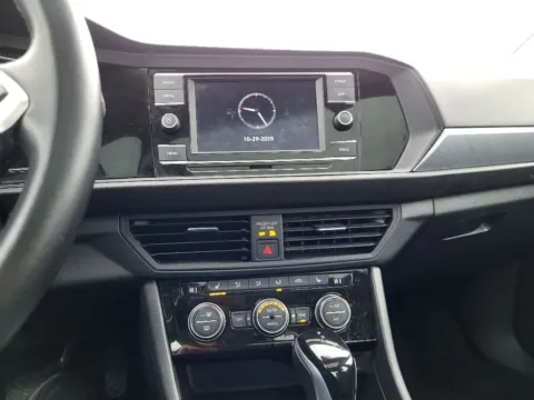 More photos of 2024 Volkswagen Jetta SE at Dorsett Hyundai, IN