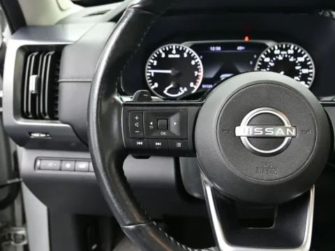 More photos of 2023 Nissan Pathfinder SL at Dorsett Hyundai, IN