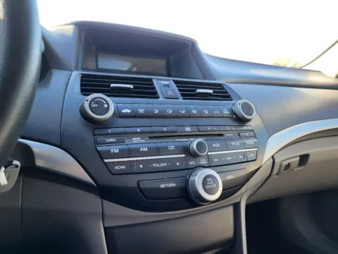 More photos of 2008 Honda Accord EX at Dorsett Hyundai, IN