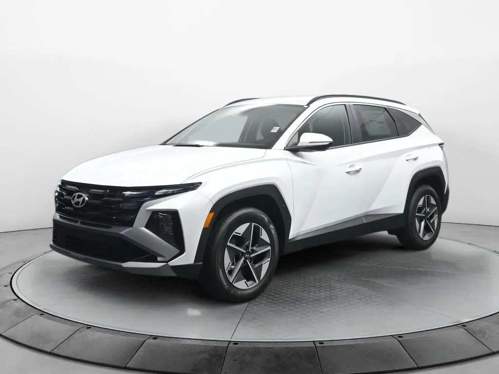 White 2026 Hyundai Tucson Hybrid SEL Convenience for sale in Terre Haute, IN