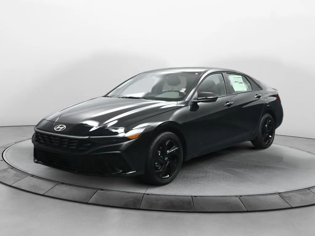 Black 2026 Hyundai Elantra SEL Sport for sale in Terre Haute, IN