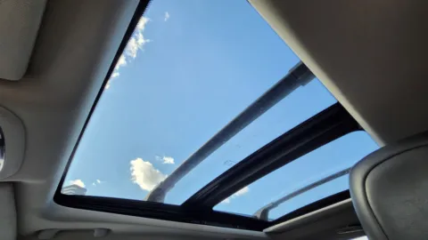 More photos of 2017 Jeep Cherokee Trailhawk at Auto Boutique Ohio, OH