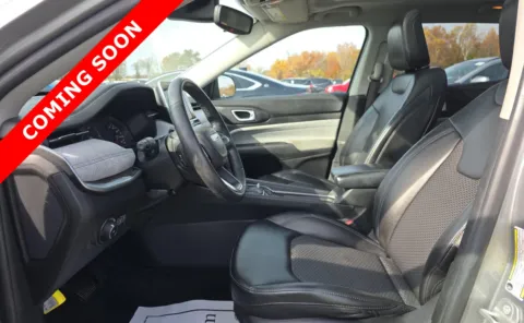 More photos of 2022 Jeep Compass Latitude at Auto Boutique Ohio, OH