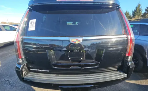 More photos of 2018 Cadillac Escalade Luxury at Auto Boutique Ohio, OH