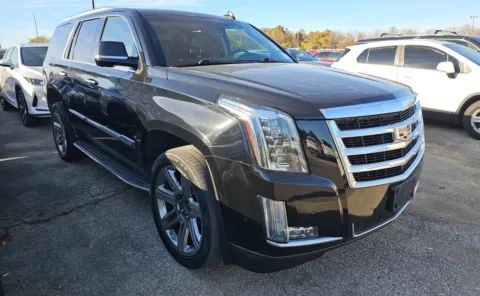 Another view of 2018 Cadillac Escalade Luxury for sale in Columbus, OH at Auto Boutique Ohio