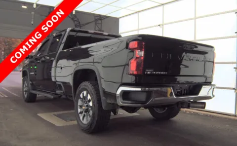 More photos of 2022 Chevrolet Silverado 2500HD LT at Auto Boutique Ohio, OH