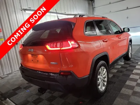 More photos of 2021 Jeep Cherokee Latitude at Auto Boutique Ohio, OH