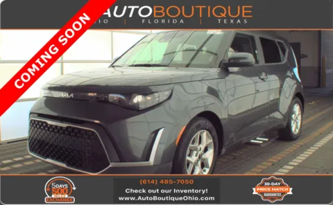 Gray 2023 Kia Soul LX for sale in Columbus, OH