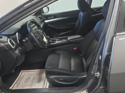 More photos of 2020 Nissan Maxima S at Auto Boutique Ohio, OH