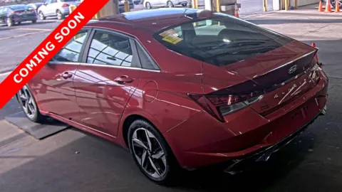 More photos of 2021 Hyundai Elantra Limited at Auto Boutique Ohio, OH