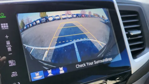 More photos of 2016 Honda Pilot EX-L at Auto Boutique Ohio, OH