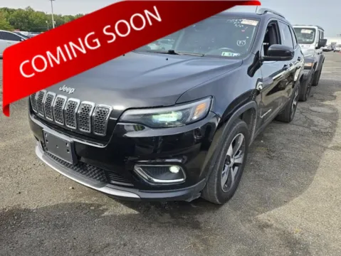 Black 2019 Jeep Cherokee Limited for sale in Columbus, OH