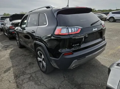 More photos of 2019 Jeep Cherokee Limited at Auto Boutique Ohio, OH