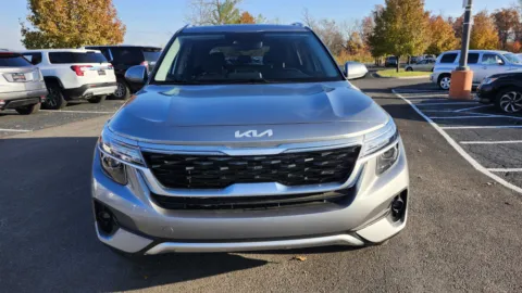More photos of 2023 Kia Seltos S at Auto Boutique Ohio, OH