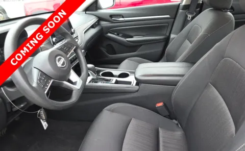More photos of 2023 Nissan Altima 2.5 SV at Auto Boutique Ohio, OH