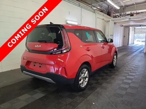 More photos of 2024 Kia Soul LX at Auto Boutique Ohio, OH