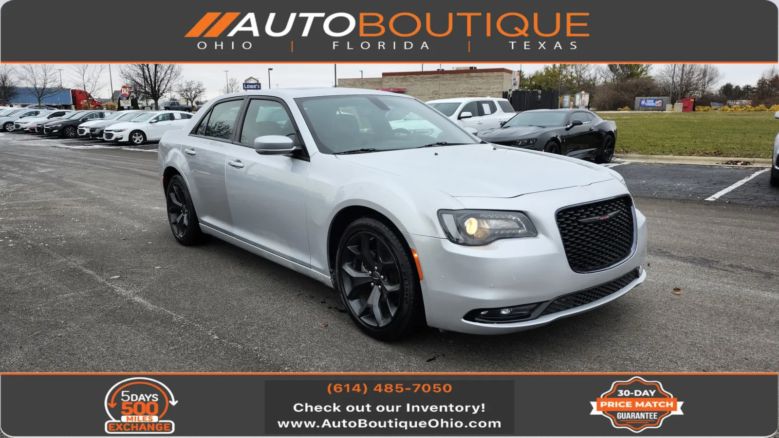 2023 Chrysler 300 S's photo