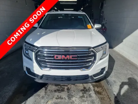 Another view of 2024 GMC Terrain SLT for sale in Columbus, OH at Auto Boutique Ohio