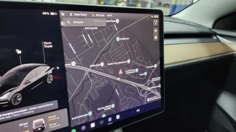 More photos of 2022 Tesla Model 3 at Auto Boutique Ohio, OH