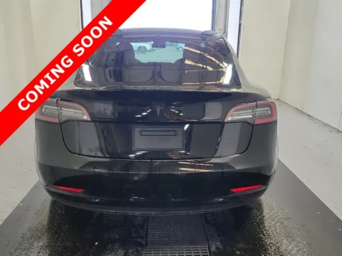 More photos of 2022 Tesla Model 3 at Auto Boutique Ohio, OH