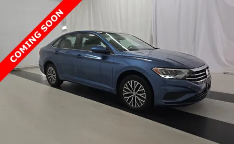 More photos of 2021 Volkswagen Jetta SE at Auto Boutique Ohio, OH