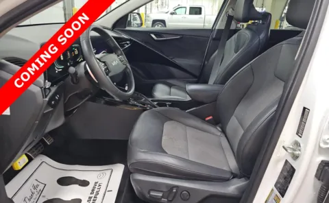 More photos of 2023 Kia Niro EX Touring at Auto Boutique Ohio, OH