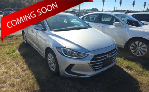 Silver 2017 Hyundai Elantra SE for sale in Columbus, OH