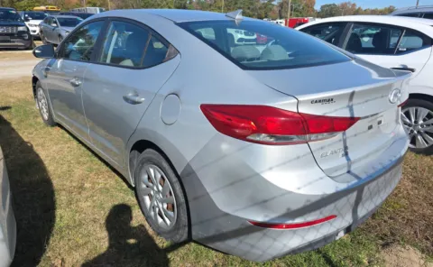More photos of 2017 Hyundai Elantra SE at Auto Boutique Ohio, OH