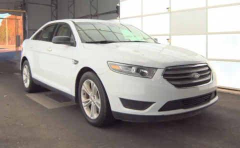 Another view of 2016 Ford Taurus SE for sale in Columbus, OH at Auto Boutique Ohio