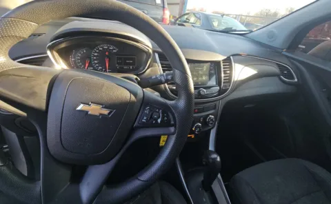More photos of 2018 Chevrolet Trax LS at Auto Boutique Ohio, OH
